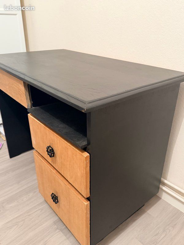 Bureau (image 3)