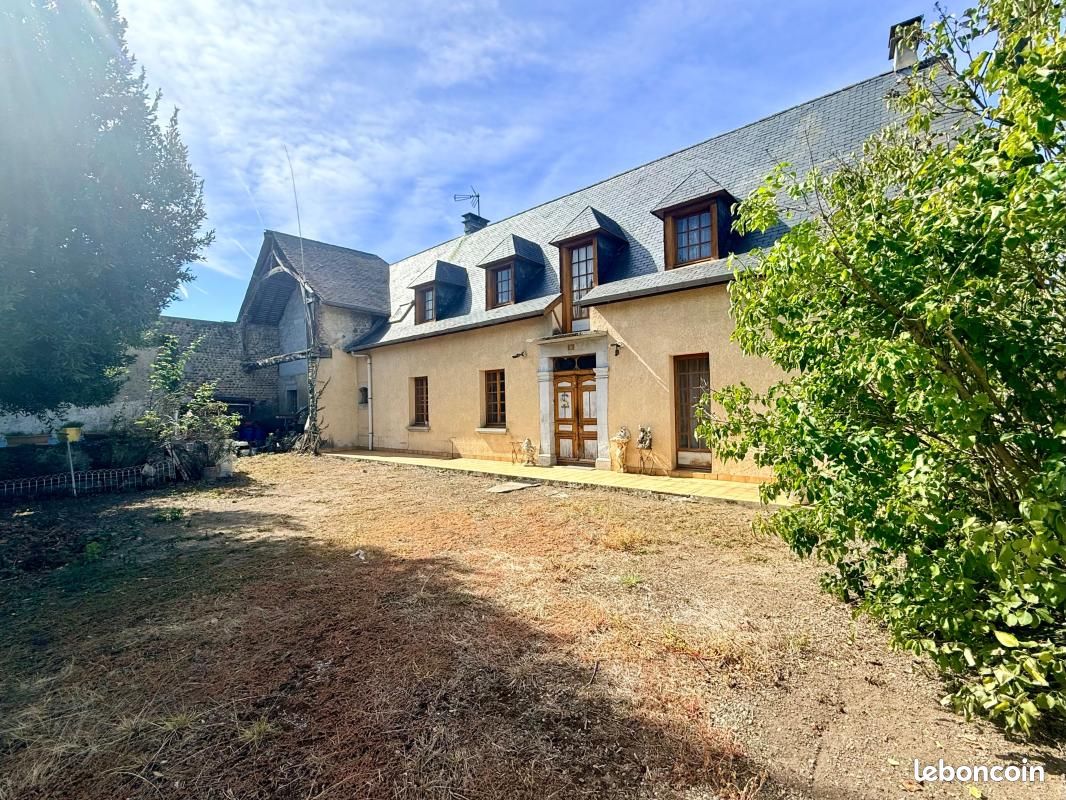 Maison 5 pièces 185 m² · à Juillan · 185 m² · 155 000 €