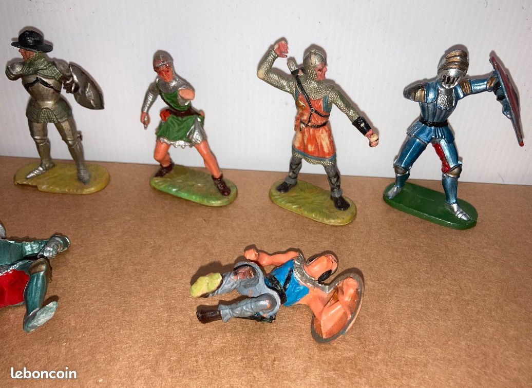 Figurines Starlux - Lot Indiens Avec Socles Ocre - Western Far West - Occasion