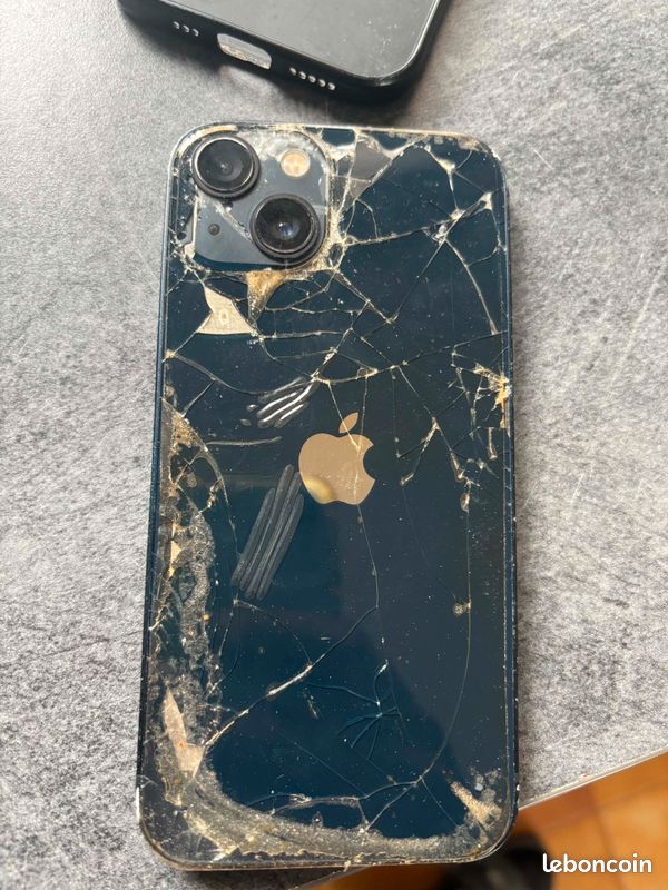 Iphone 13 (image 3)
