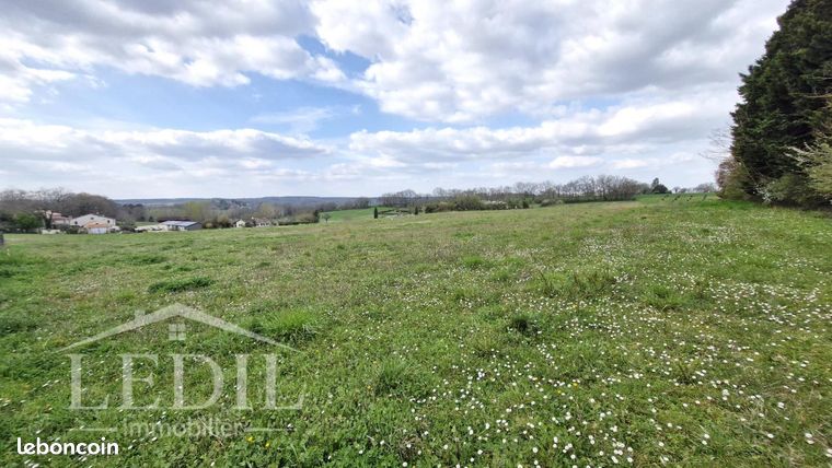 Terrain 2 082 m² Nerac