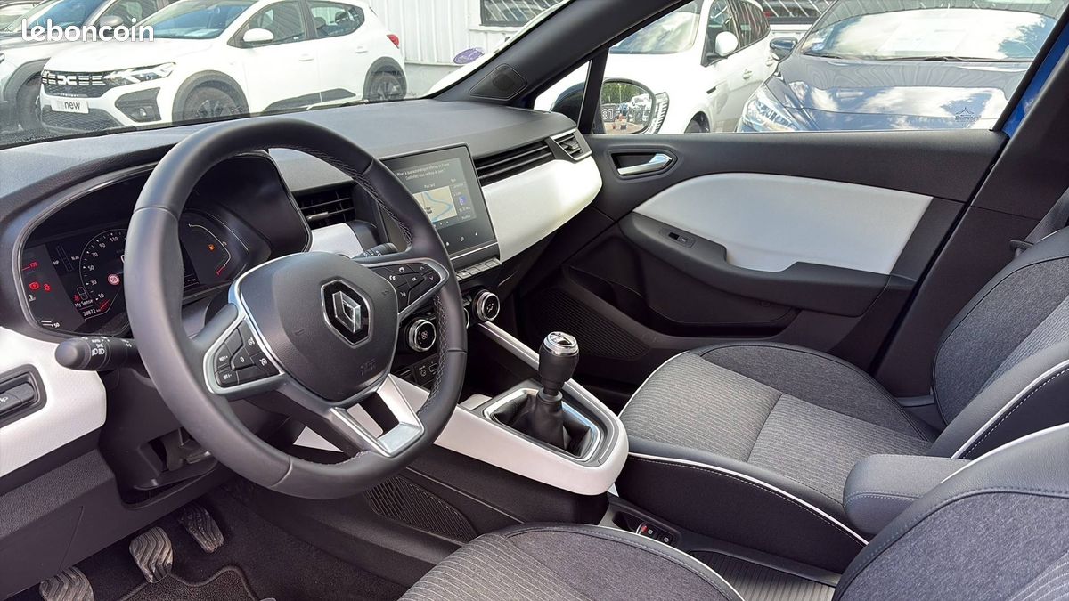 Renault clio tce 90 techno (image 6)