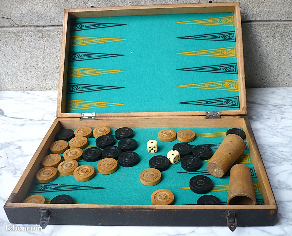 Ancien Jeu De Jacquet (backgammon) En Bois - Marque Générique - Jeu De Société Vintage
