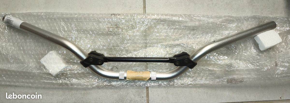 Guidon Domino MBK STUNT YAMAHA SLIDER NAKED (image 1)