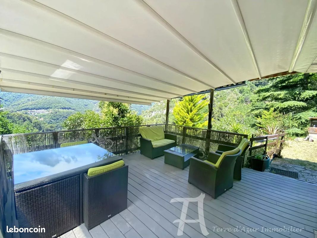 Terrain 1 pièce 4540 m² · à Castellar · 4 540 m² · 239 000 €