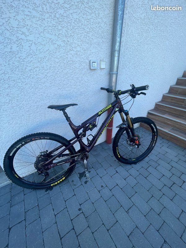 Rocky Mountain rally 790 msl Vélos