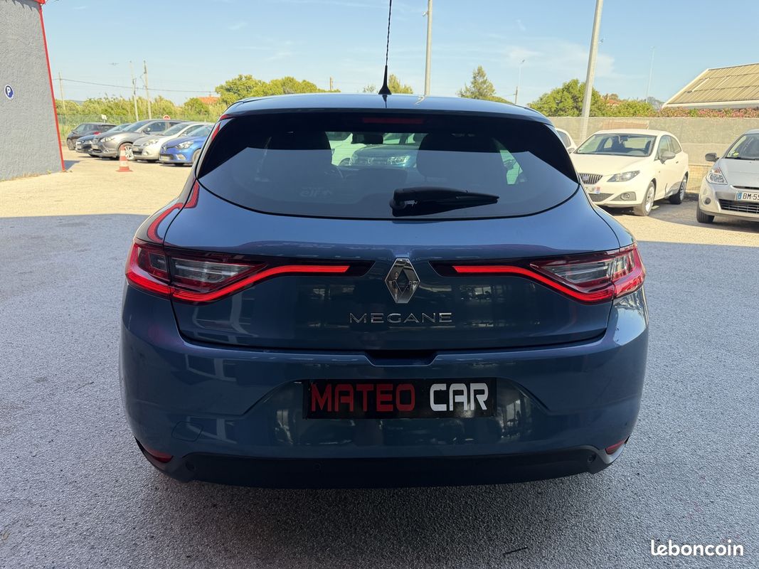 Renault MEGANE IV 1.2 TCE 130CH ENERGY LIMITED (image 4)