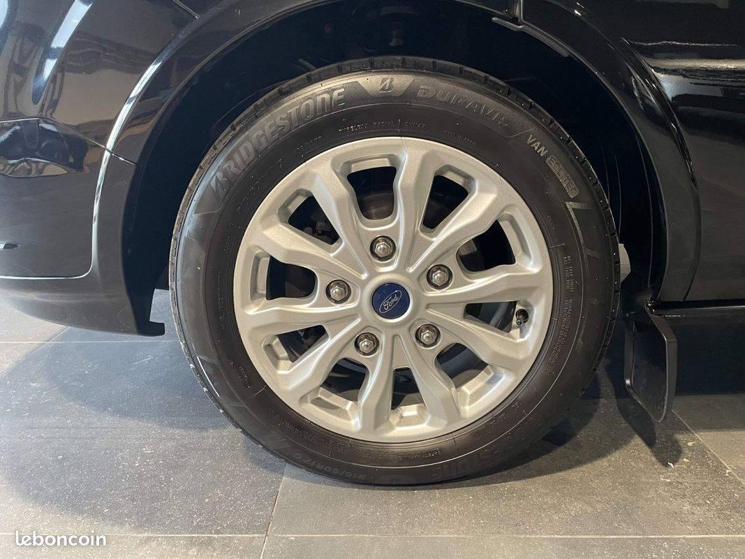 FORD TOURNEO CUSTOM 320 L2H1 2.0 EcoBlue 130 BVA Titanium - TVA (image 45)