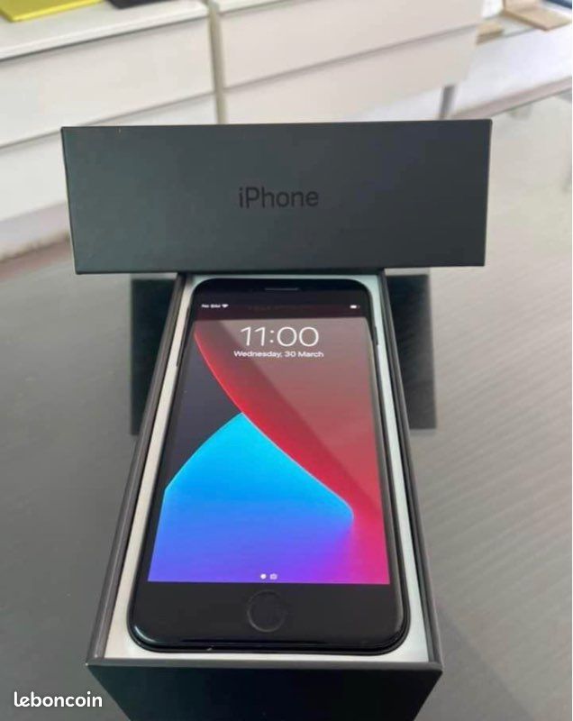IPhone 8 Plus (image 1)