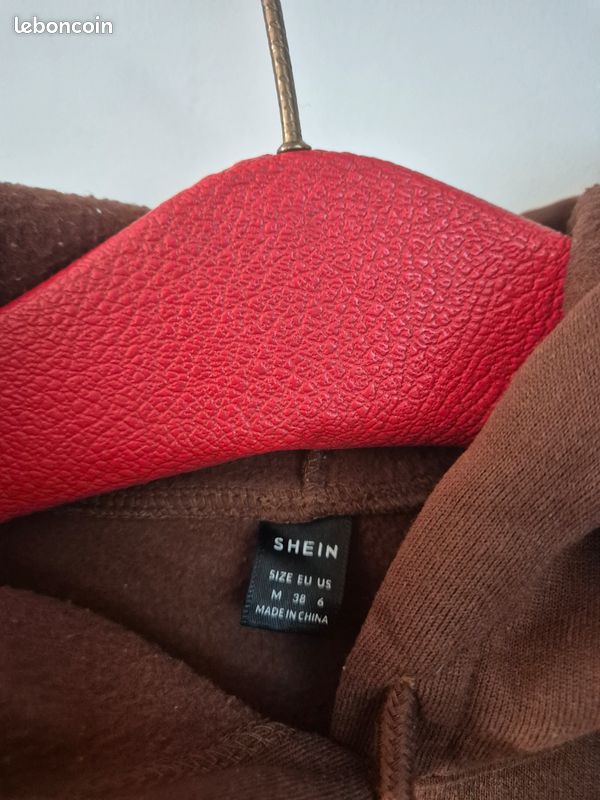 Sweat à Capuche Court Beige Shein - Taille S - Occasion Très Bon état - Style Décontracté