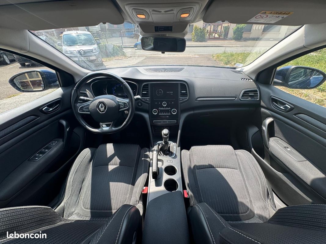 RENAULT MEGANE IV 1.2 TCE 130 ENERGY ZEN seuemet 58'700 KMS (image 3)