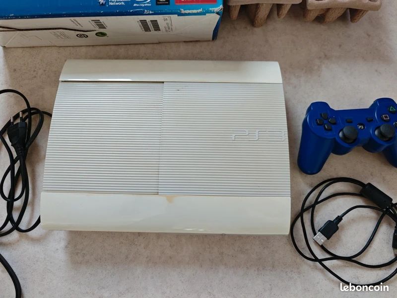 Console Ps3 Super Slim Blanche 12 GO