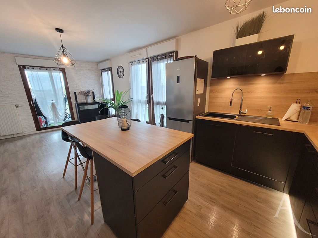 Appartement 4 pièces 70 m² · à Mantes-la-Ville · 70 m² · 210 000 €