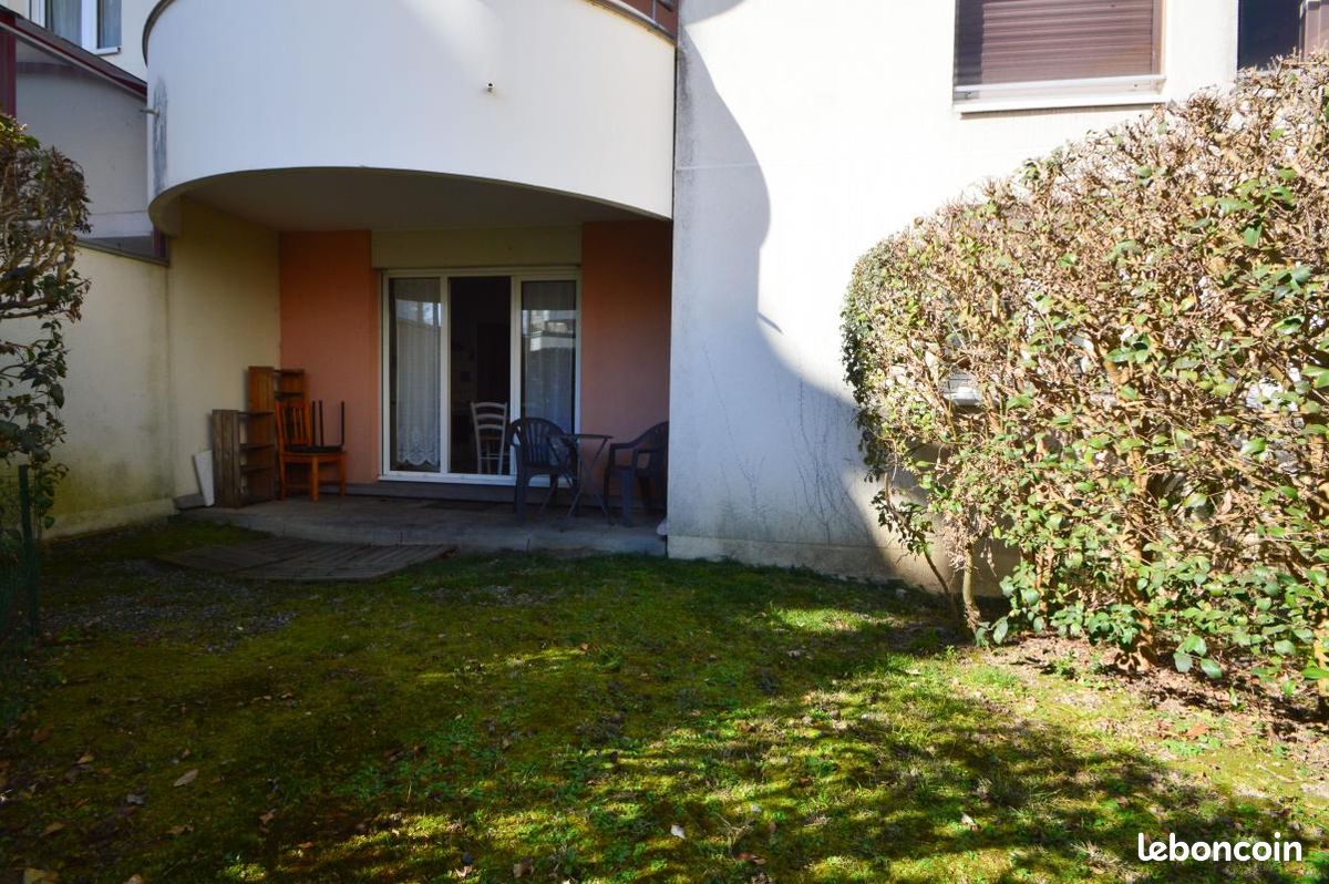 Appartement 1 pièce 22 m² · à Billère · 22 m² · 360 €/mois