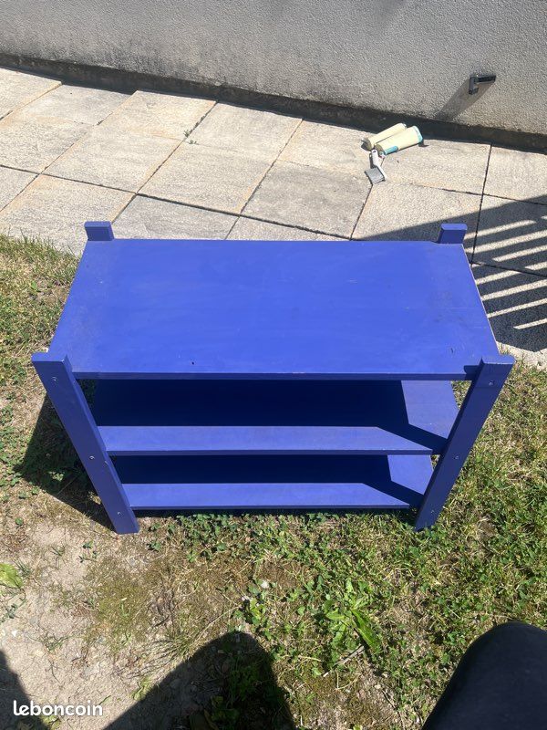 Petite étagère bleue (image 1)