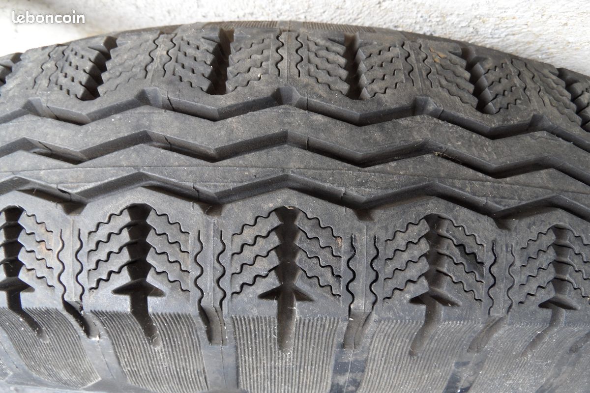 Pneu 135 / 380 x15 Michelin Pilot (image 1)