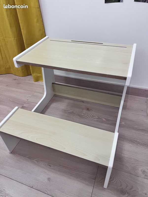 Bureau écolier (image 1)