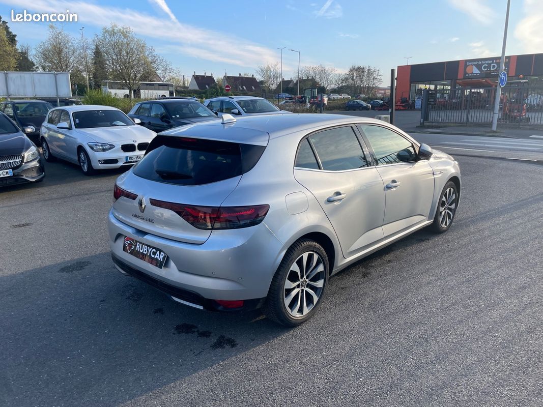 Renault MÉGANE IV Intens 1.5 DCI 115CH PACK BOSE TVA RECUPERABLE (image 8)