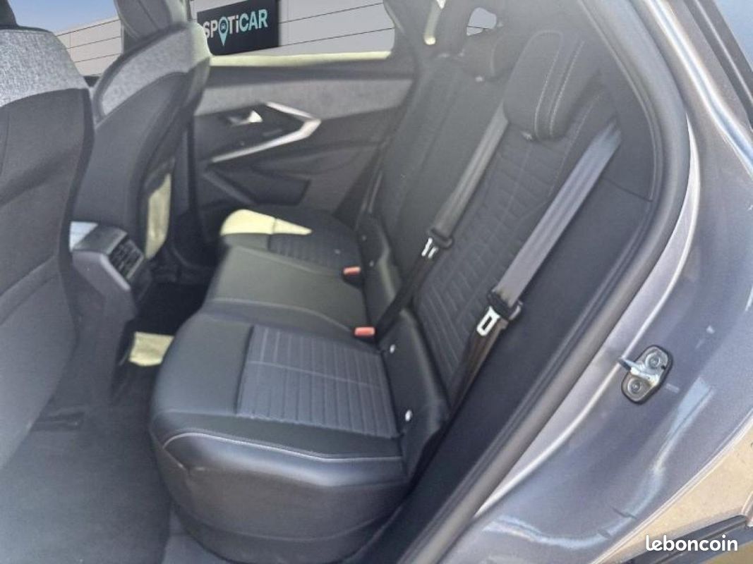 Peugeot 3008 1.2 Hybrid 136ch Allure e-DCS6 (image 10)