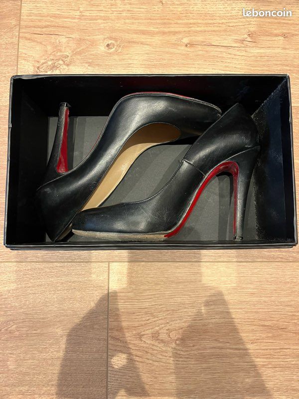 Escarpins Louboutin (image 3)