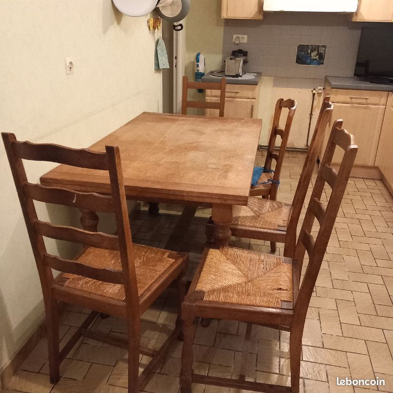 Table (image 1)