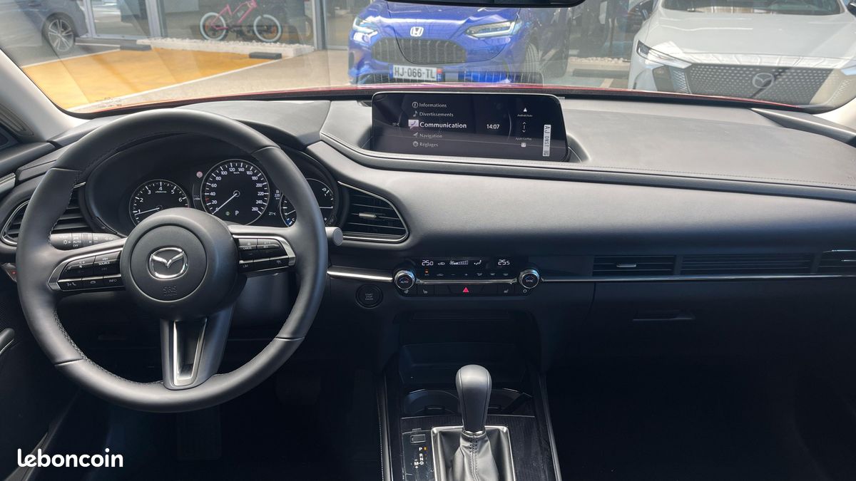 MAZDA CX-30 2.5L e-SKYACTIV G M Hybrid 140 ch 4x2 BVA6 Centre-Line (image 11)