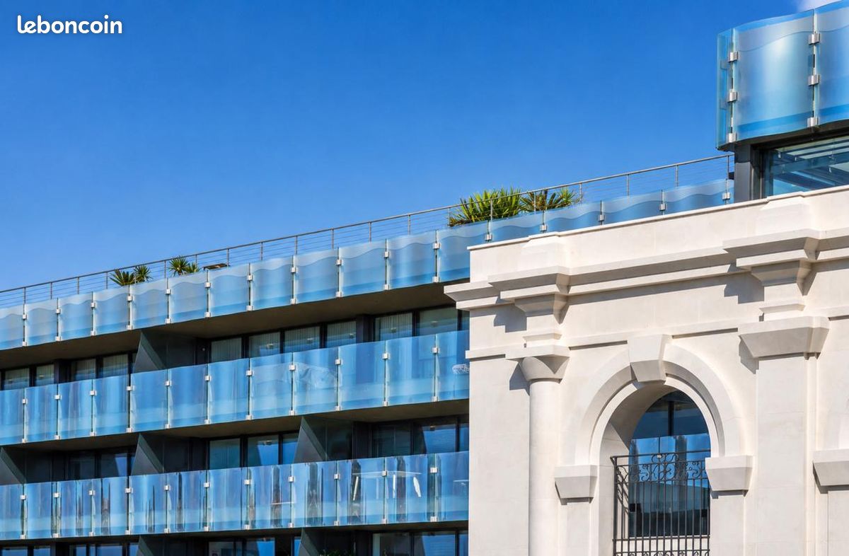 Appartement 4 pièces 219 m² · à Marseille · 219 m² · 2 496 000 €