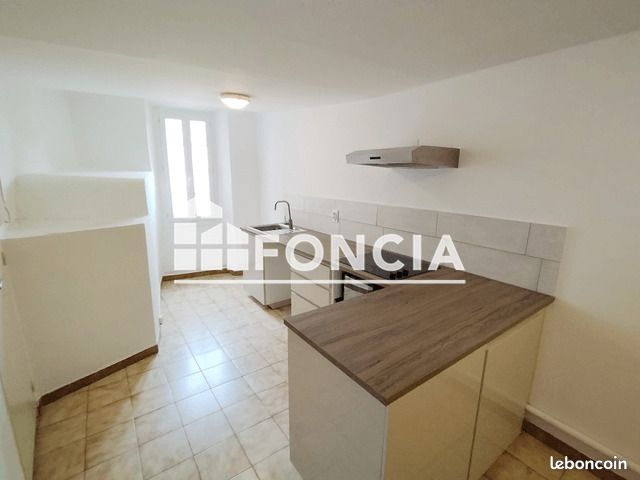 Appartement 1 pièce 28 m² · à Hyères · 28 m² · 490 €/mois