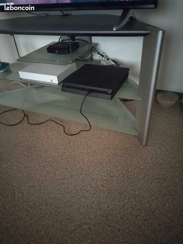 Ps4 slim (image 2)