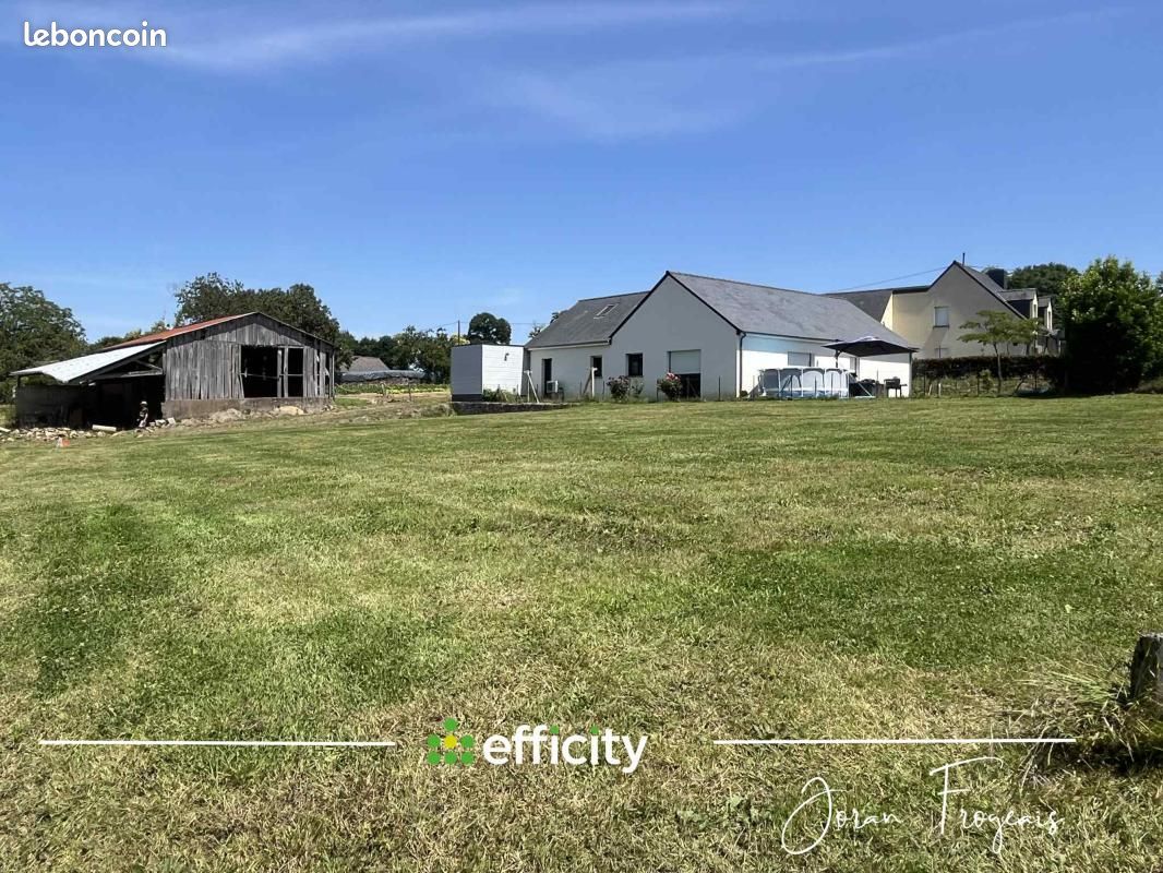 Terrain 892 m² · à Rives-du-Couesnon · 38 500 €