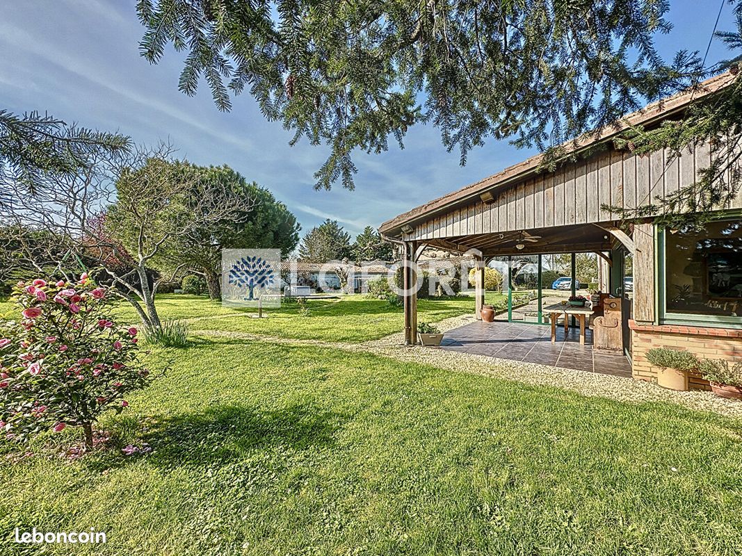 Propriété 6 pièces 144 m² - Glénay 79330 (image principale 17)