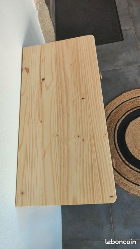 Petite commode parisienne en bois brut (Hêtre et Pin) – 3 tiroirs (image 6)