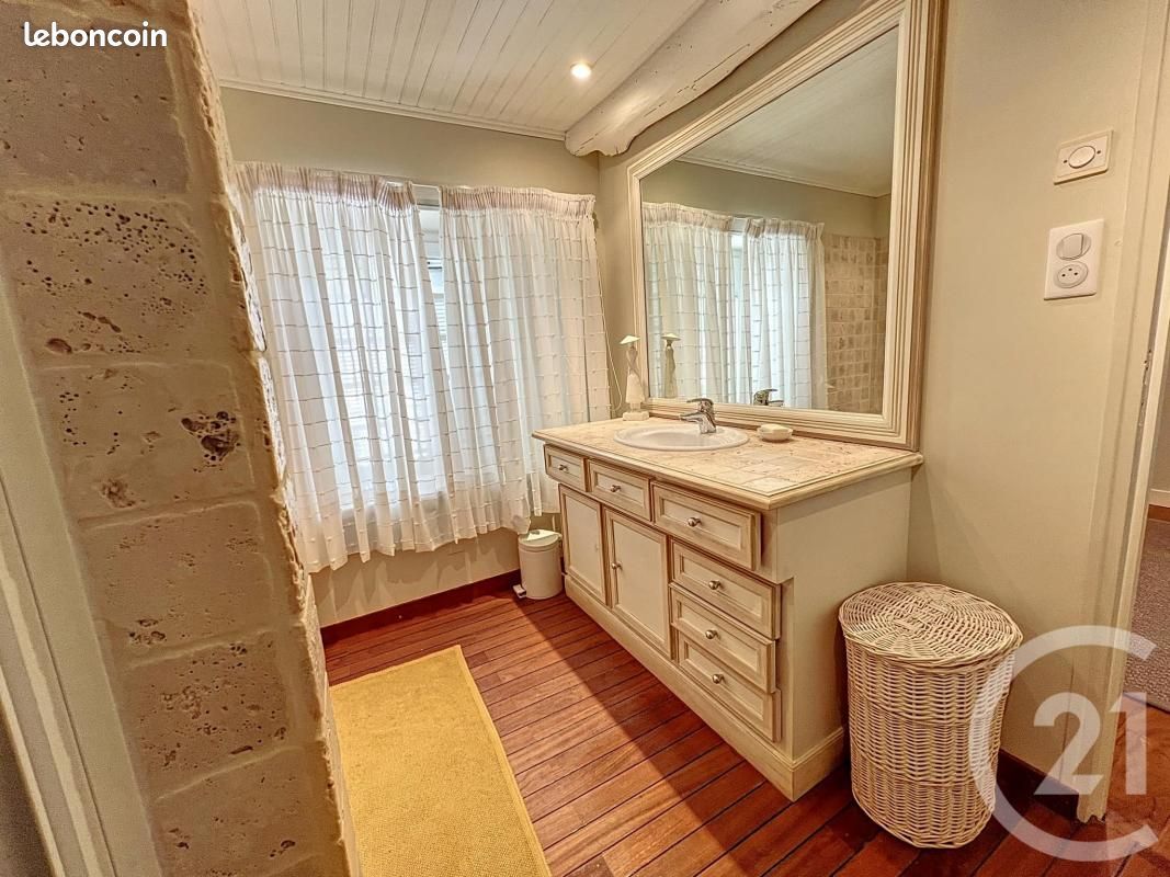 Maison 5 pièces 166 m² - Saint-Laurent-de-Cognac 16100 (image principale 14)