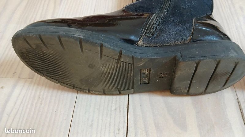 Bottes noires montantes Trés bonne Imperméable