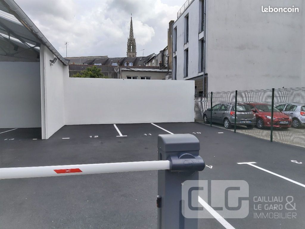 Parking/box 1 pièce QUIMPER · 60 €/mois