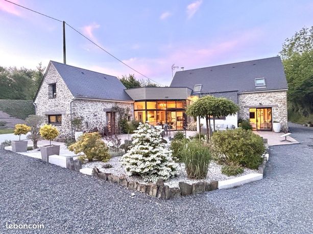 Maison 7 pièces 249 m²