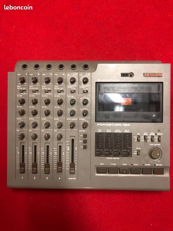 Tascam 424 (image 1)