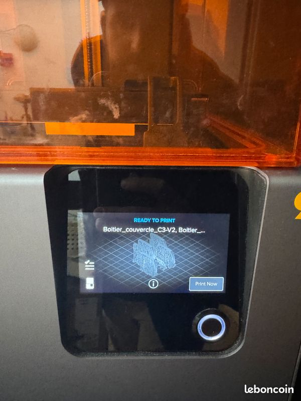 Lot de 2 x Formlabs 2 avec bacs et resine (image 4)