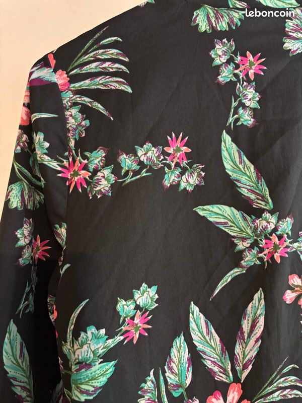 Veste Légère Noire à Motifs Fleuris - Taille Unique, Occasion Très Bon état