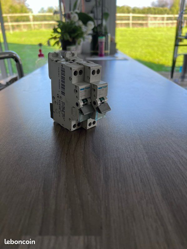 HAGER Disjoncteur 1p+n 4.5-6ka courbe c - 20a 1 module (image 3)