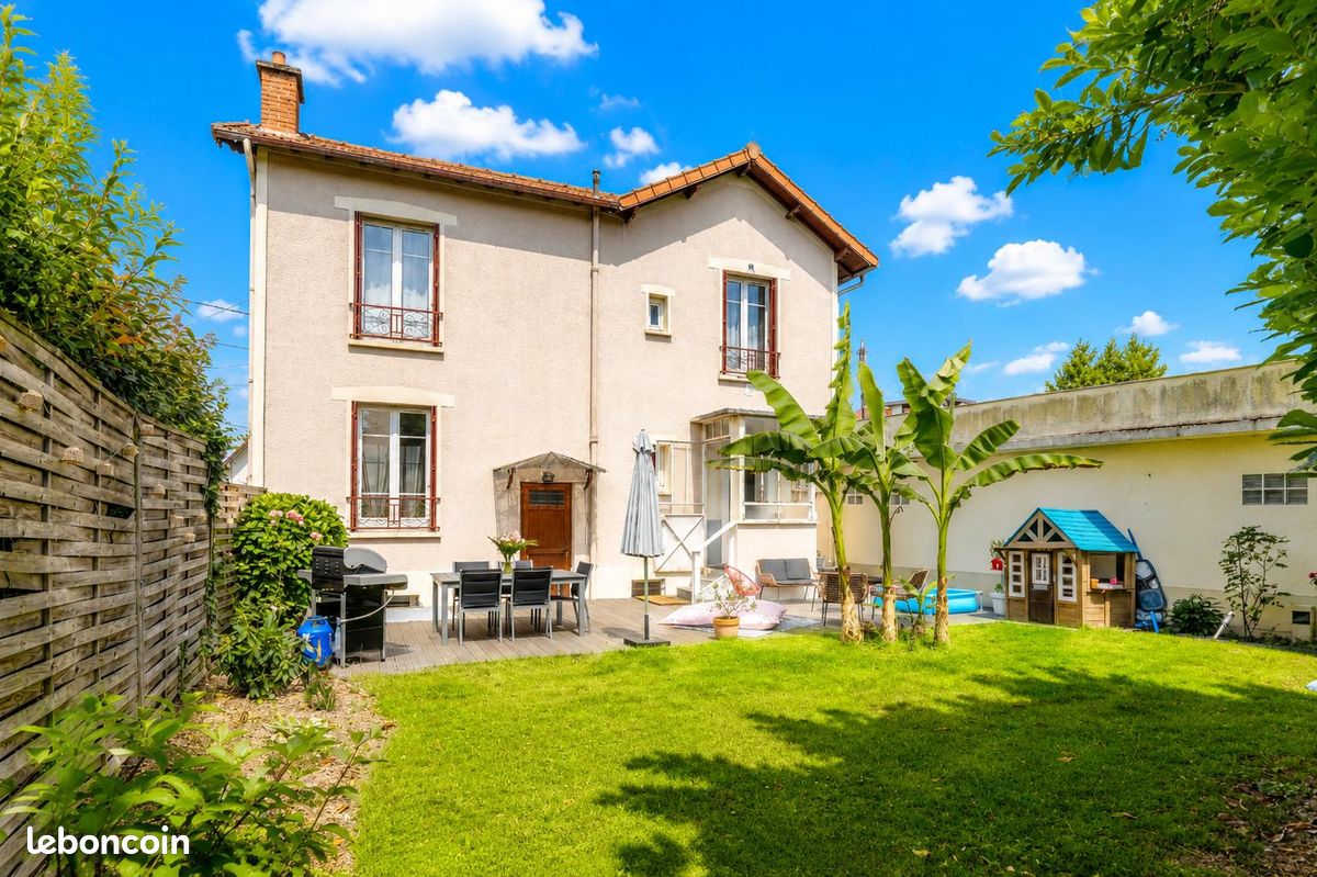 Maison 4 pièces 106 m² · à Brunoy · 106 m² · 362 000 €