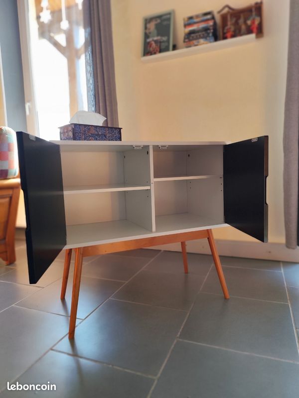 Joli meuble d'appoint, pieds compas (image 3)
