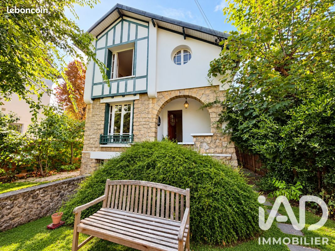 Maison 6 pièces 140 m² · à Le Vésinet · 140 m² · 1 030 000 €