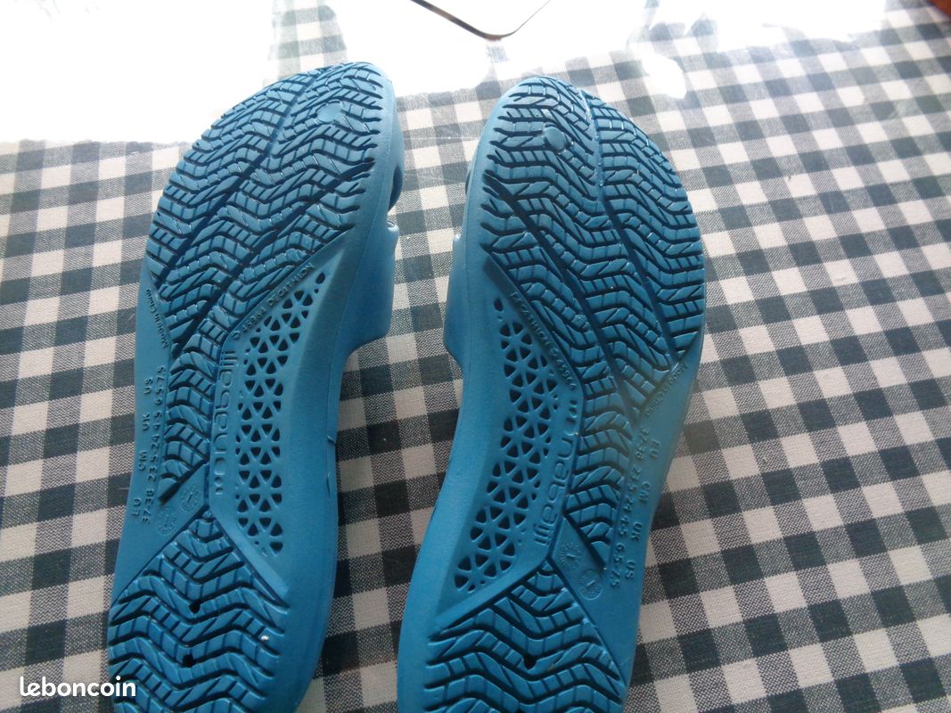 Lot de 4 paires chaussures piscine P 38 (image 8)