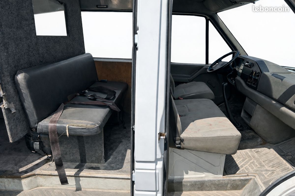 Volkswagen LT 32 - 7 places - L2H1 - 2.5 TDI - 90 cv - Année 2001 (image 4)