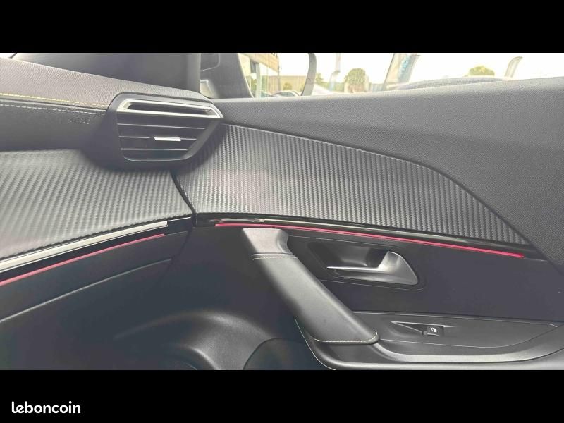 Peugeot 2008 e-2008 156ch 54 kWh GT (image 30)