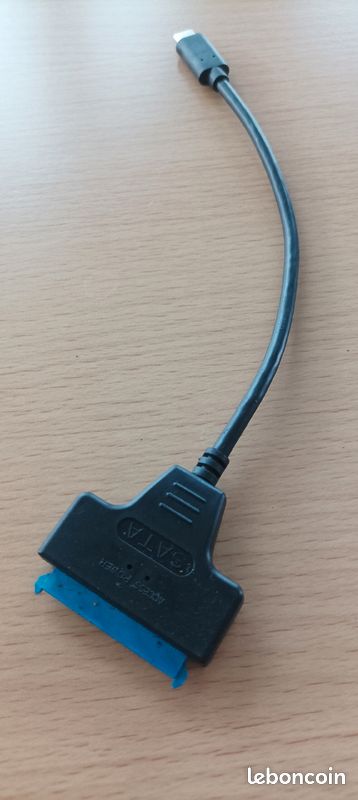 Câble SATA vers USB C 20cm (image 2)