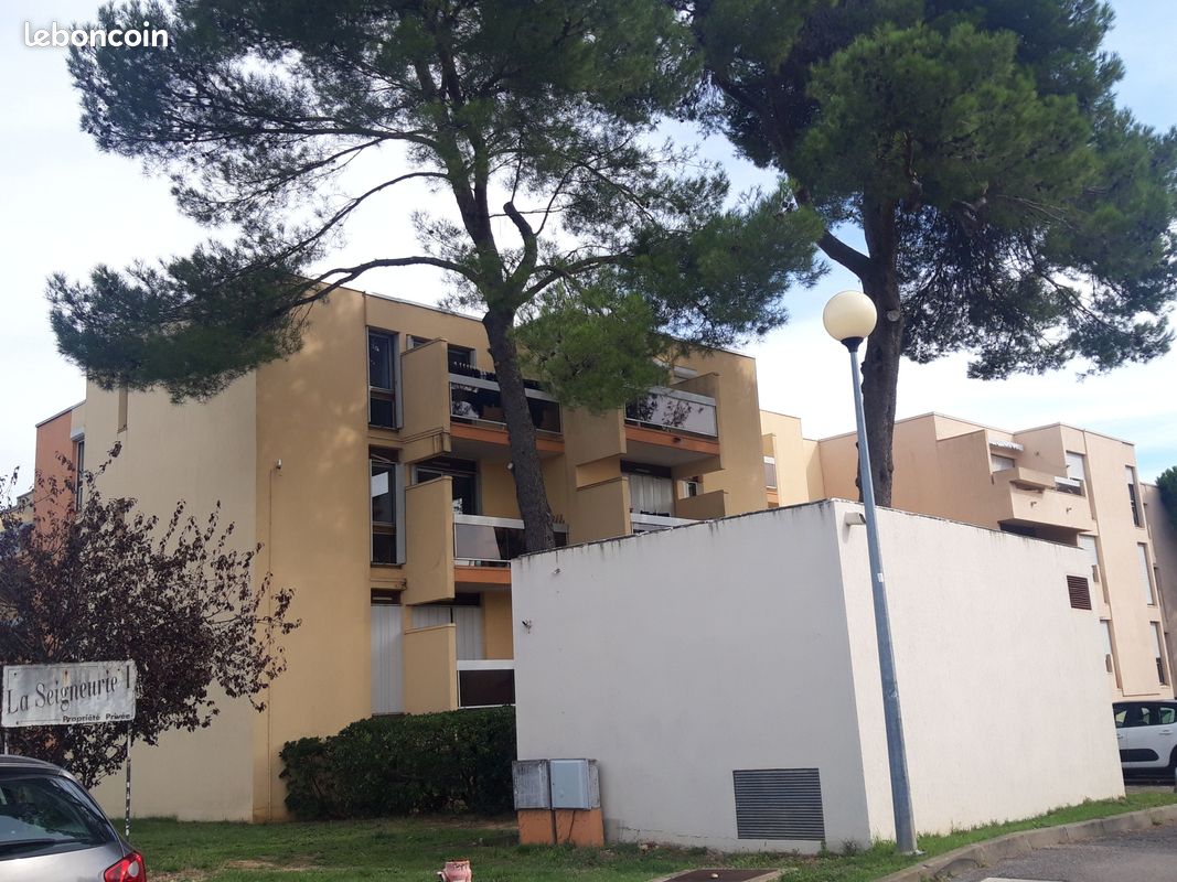 Parking 15 m² · à Montpellier · 15 m² · 92 €/mois