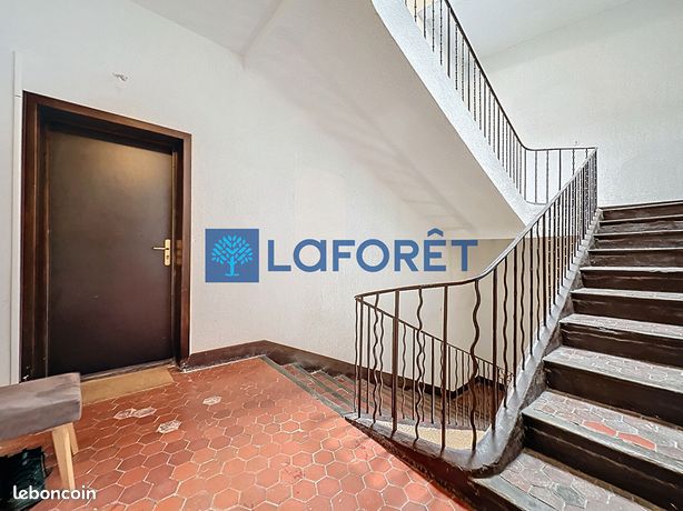 https://img.leboncoin.fr/api/v1/lbcpb1/images/5c/37/f3/5c37f355287e6e78c81dda7376bbd5675484487b.jpg?rule=ad-image