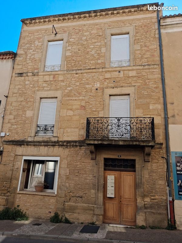 Appartement 3 pièces 69 m² · à Remoulins · 69 m² · 125 000 €